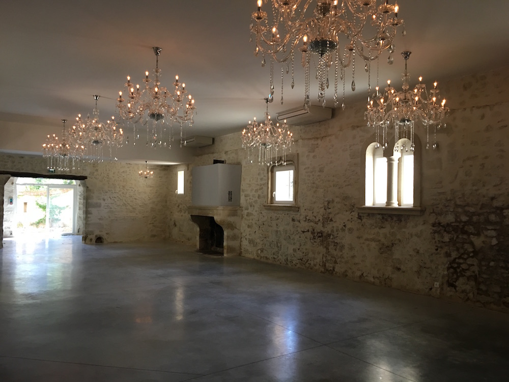 le coeur dans les etoiles - wedding planner - organisation mariage - luberon - provence - vaucluse - domaine - prestige - charme - pierres - luxe - lieu de reception - avignon