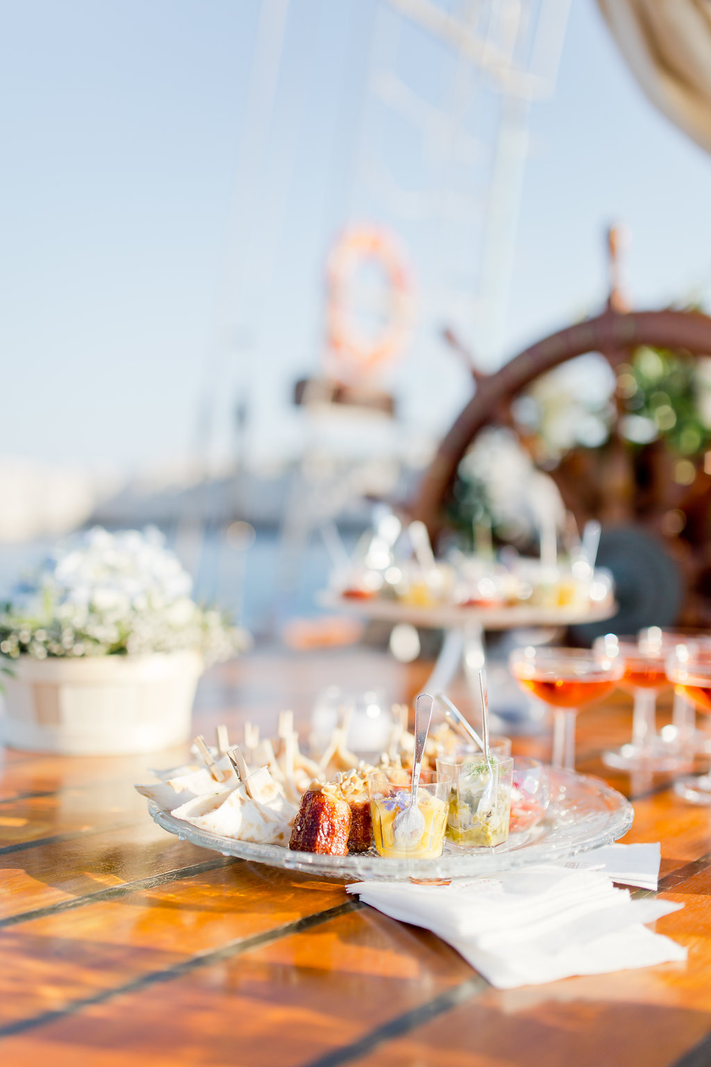 le coeur dans les etoiles - wedding planner - provence - sardaigne - shooting inspiration - mariage voilier - audrey carnoy - cocktail 1