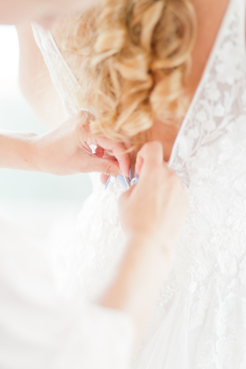 le coeur dans les etoiles - wedding planner - provence - sardaigne - shooting inspiration - mariage voilier - audrey carnoy - habillage mariee 2