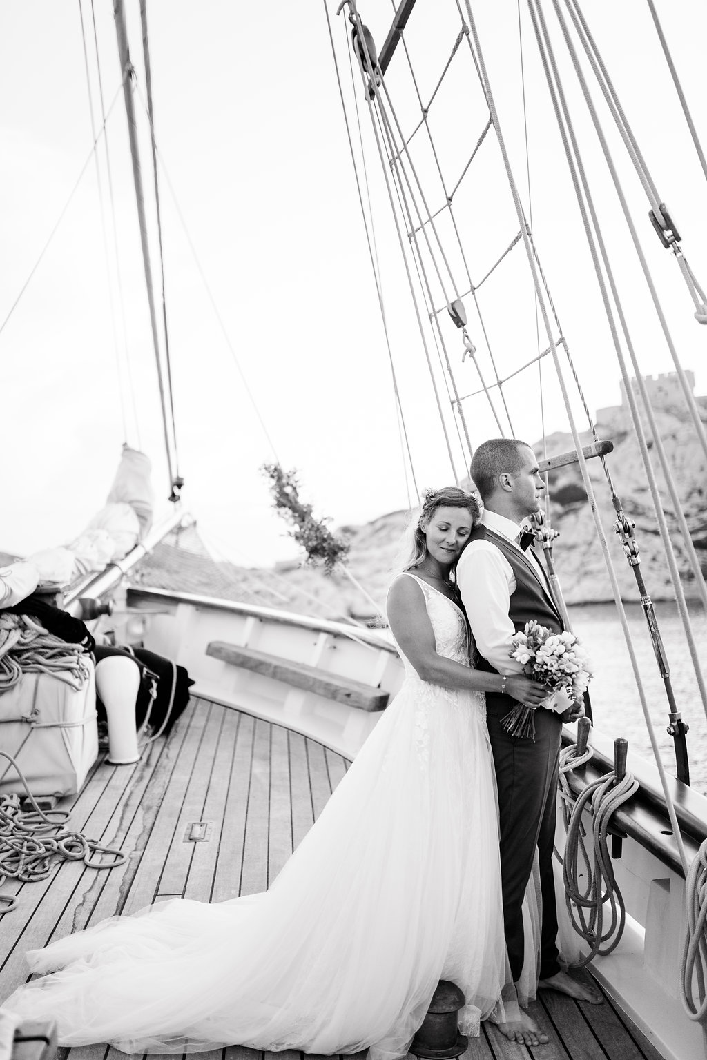 le coeur dans les etoiles - wedding planner - provence - sardaigne - shooting inspiration - mariage voilier - audrey carnoy - photo couple 4