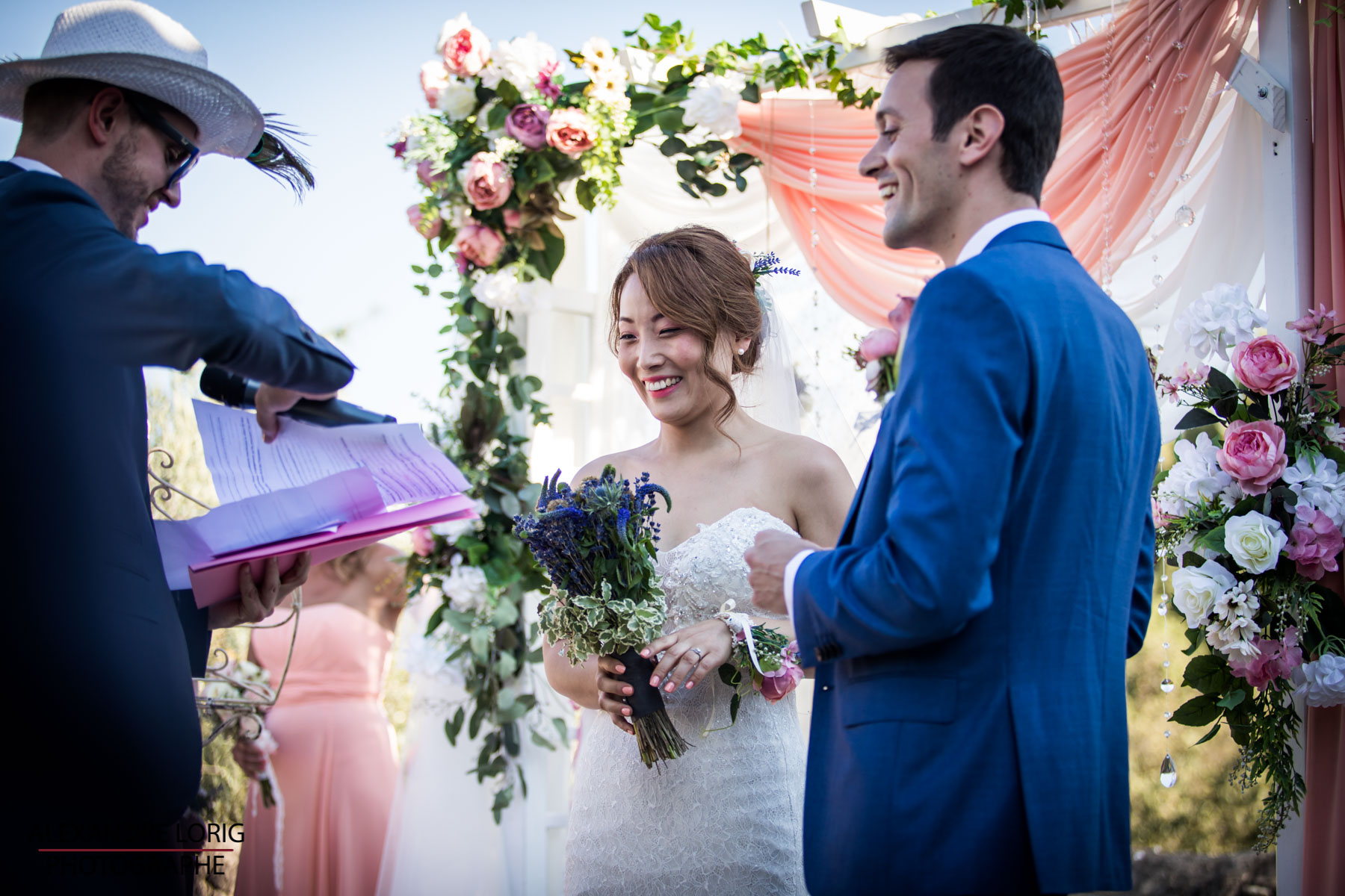 le coeur dans les etoiles - wedding planner provence - luberon - sardaigne - mariage provence - Alexandre Lorig - ceremonie laique - offiant - ami