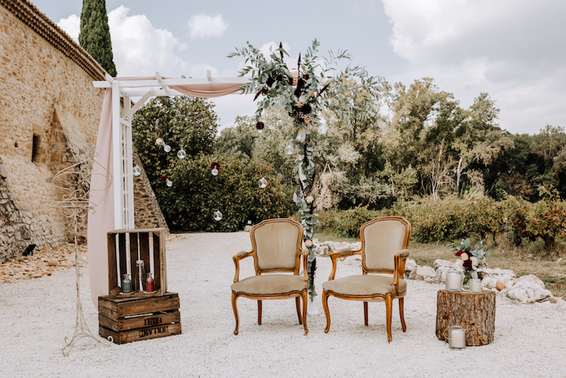 le coeur dans les etoiles - wedding planner - provence - luberon - sardaigne - organisation mariage - nicolas terraes - ceremonie laique - arche