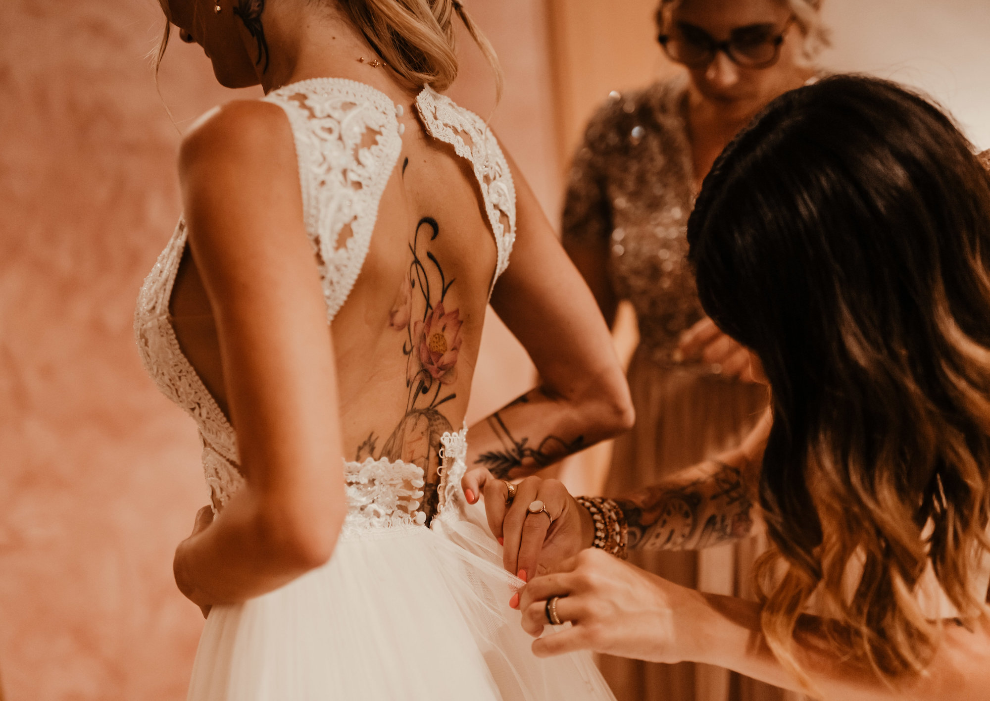 le coeur dans les etoiles - wedding planner - provence - luberon - alpilles - organisation - mariage - wedding - florine jeannot - habillage mariee