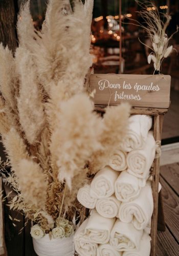 Plaid pour les invités en cas de mariage pluvieux